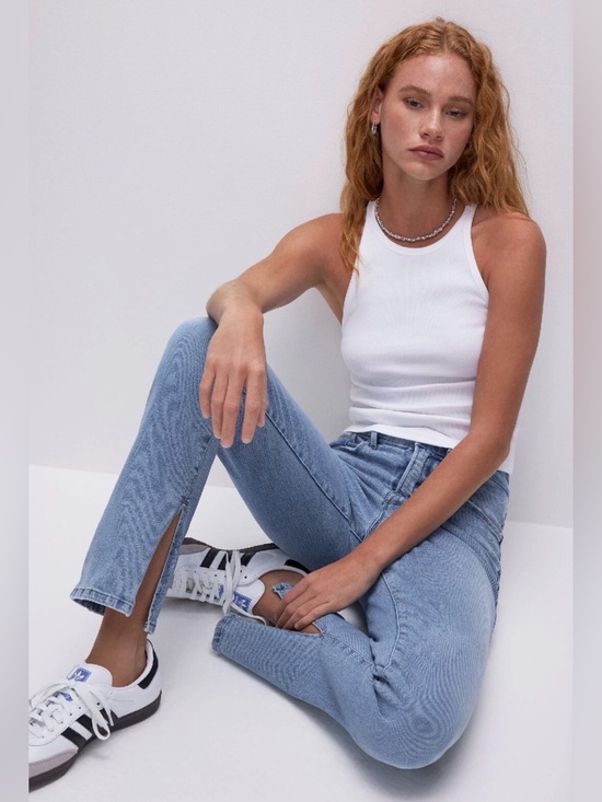 Good American Denim - Good American “Good Boy” High Rise Slim Boyfriend Jeans With Side Slits Size 10
